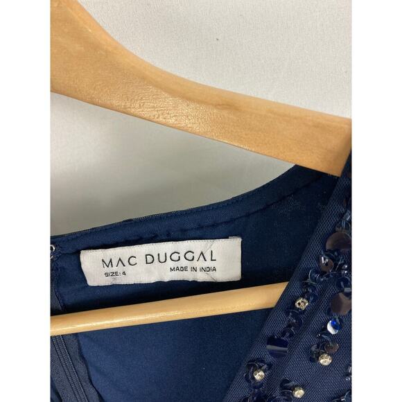 Mac Duggal Beaded Formal Gown Size 4 - Picture 6 of 10